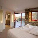 Petra Vista Retreats *