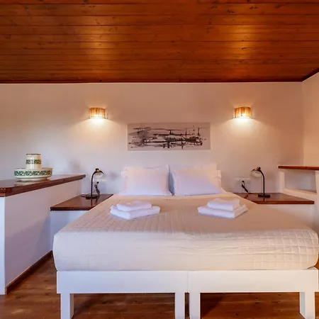 Petra Vista Retreats 1 Stone Haven 2 Heritage Haven 3 Oak Haven *