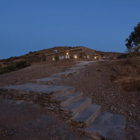 Petra Vista Retreats 1 Stone Haven 2 Heritage Haven 3 Oak Haven * Otzias