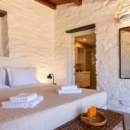 Petra Vista Retreats 1 Stone Haven 2 Heritage Haven 3 Oak Haven