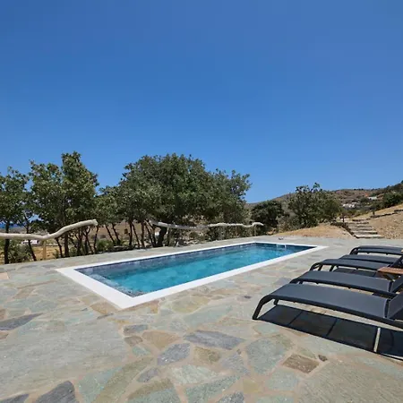 Petra Vista Retreats 1 Stone Haven 2 Heritage Haven 3 Oak Haven